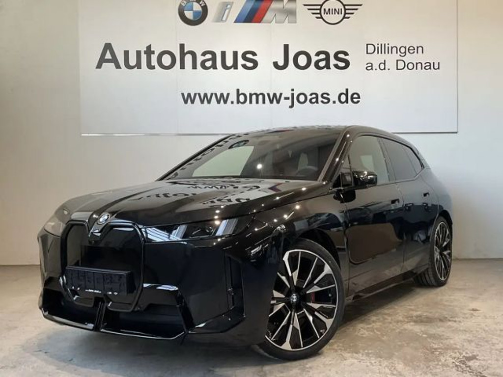BMW iX xDrive60