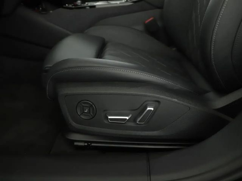 Audi S6 e-tron