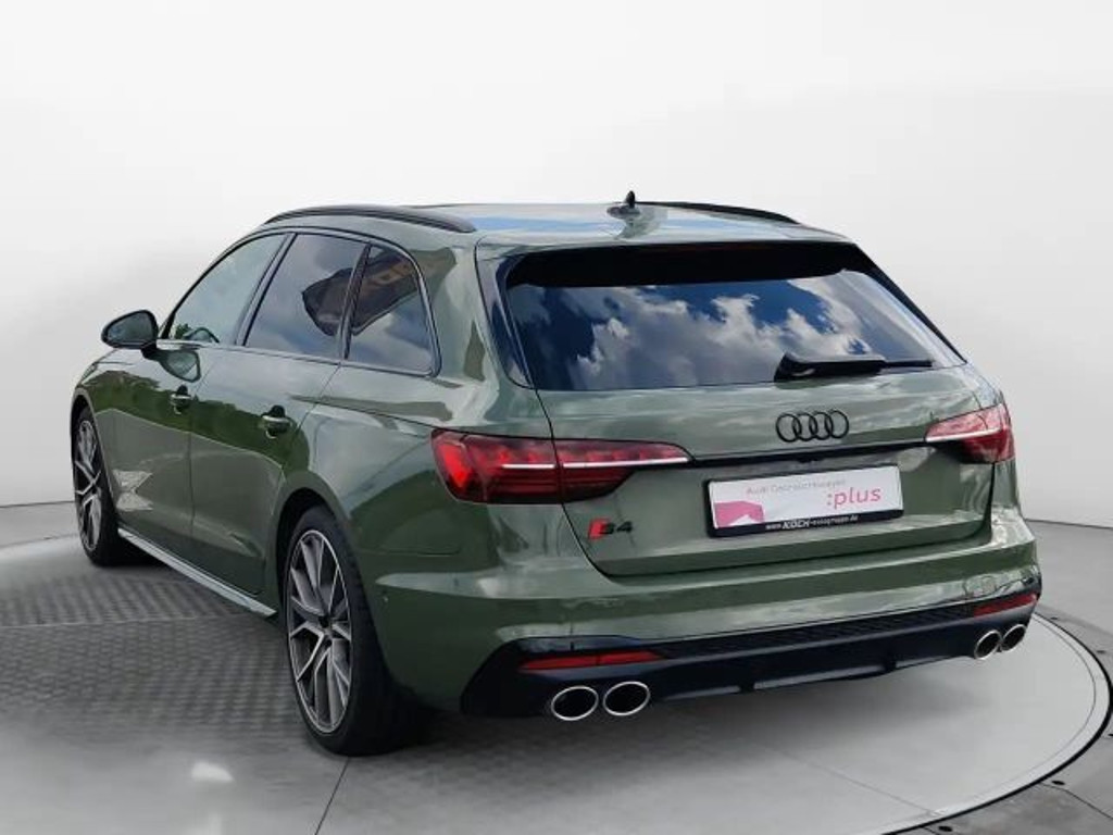 Audi S4