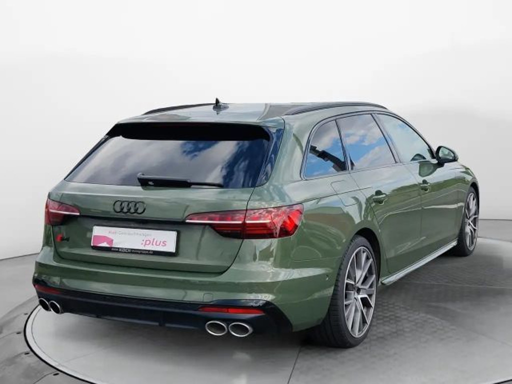 Audi S4
