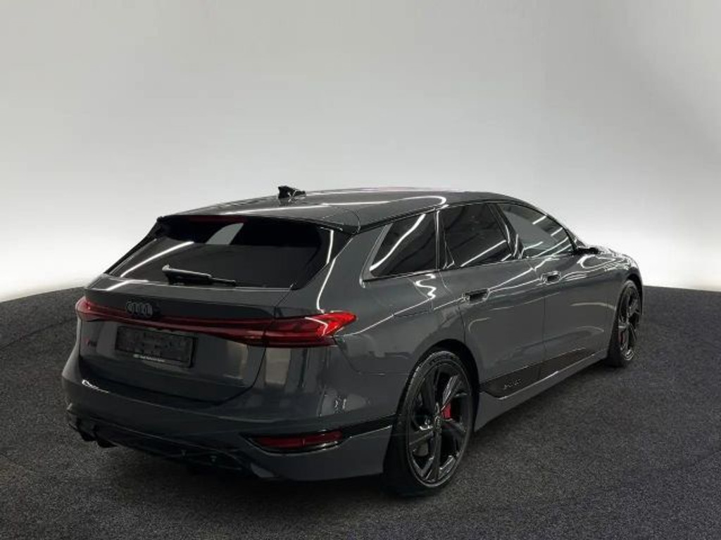 Audi S6 e-tron