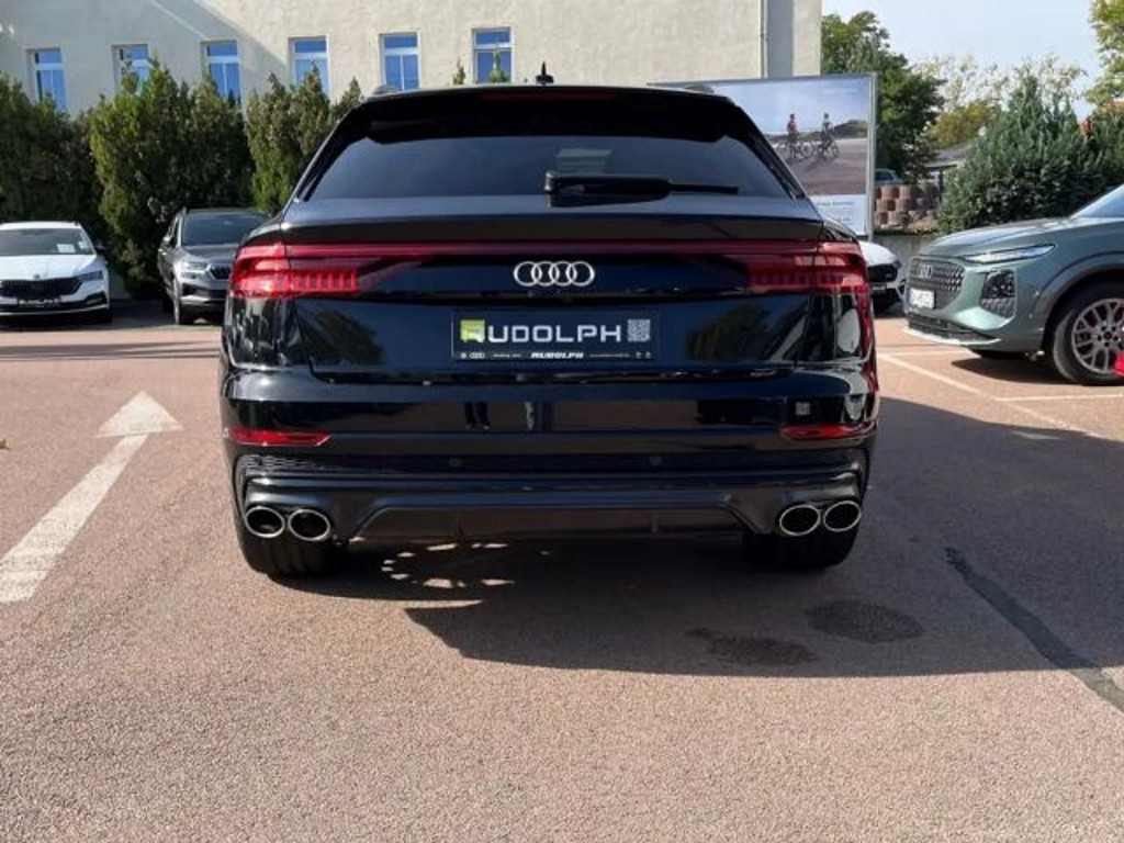 Audi SQ8