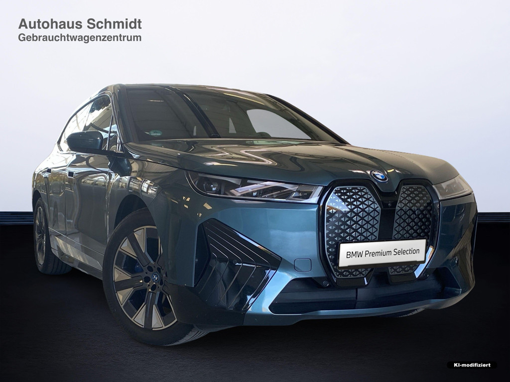 BMW iX