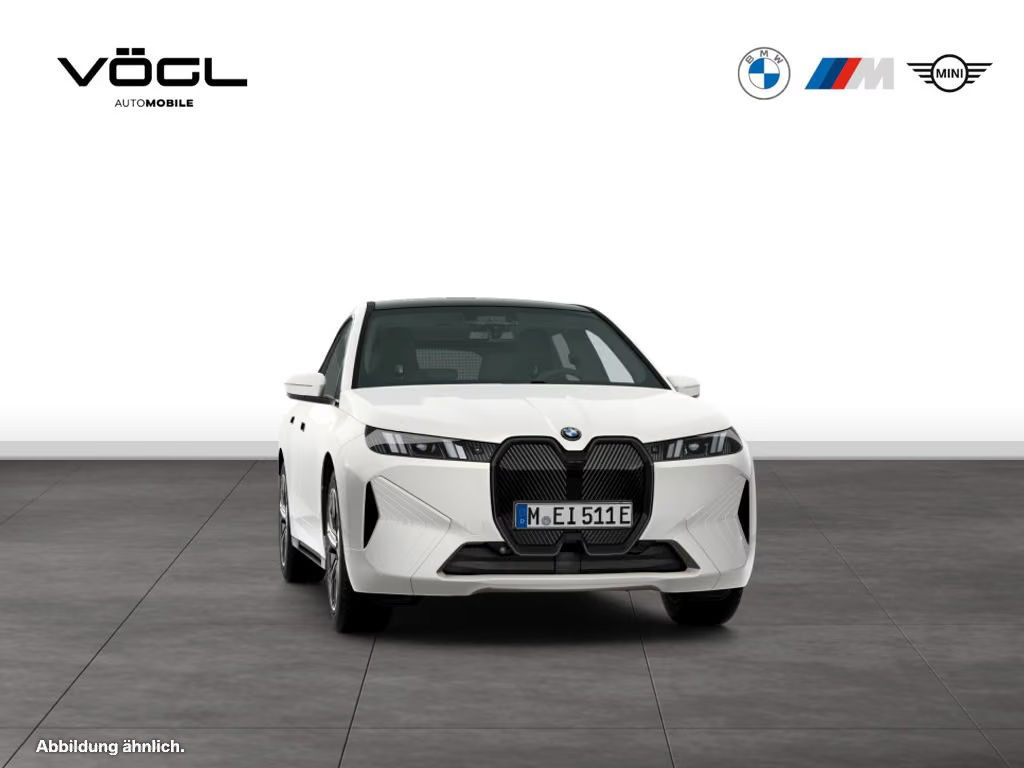 BMW iX