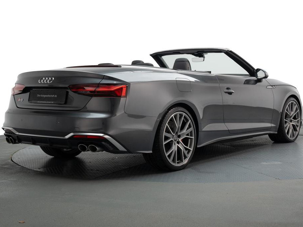 Audi S5