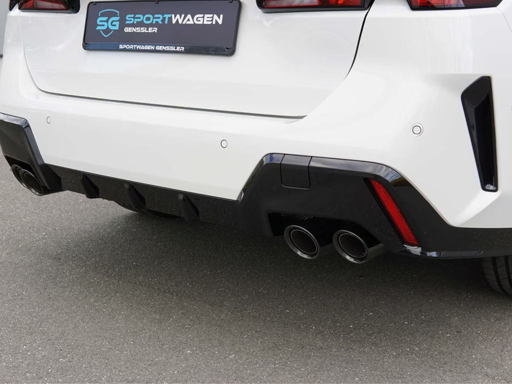 BMW M235