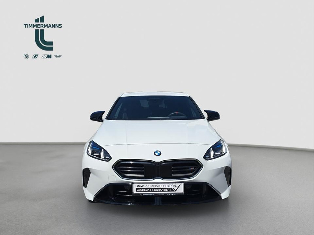 BMW M235