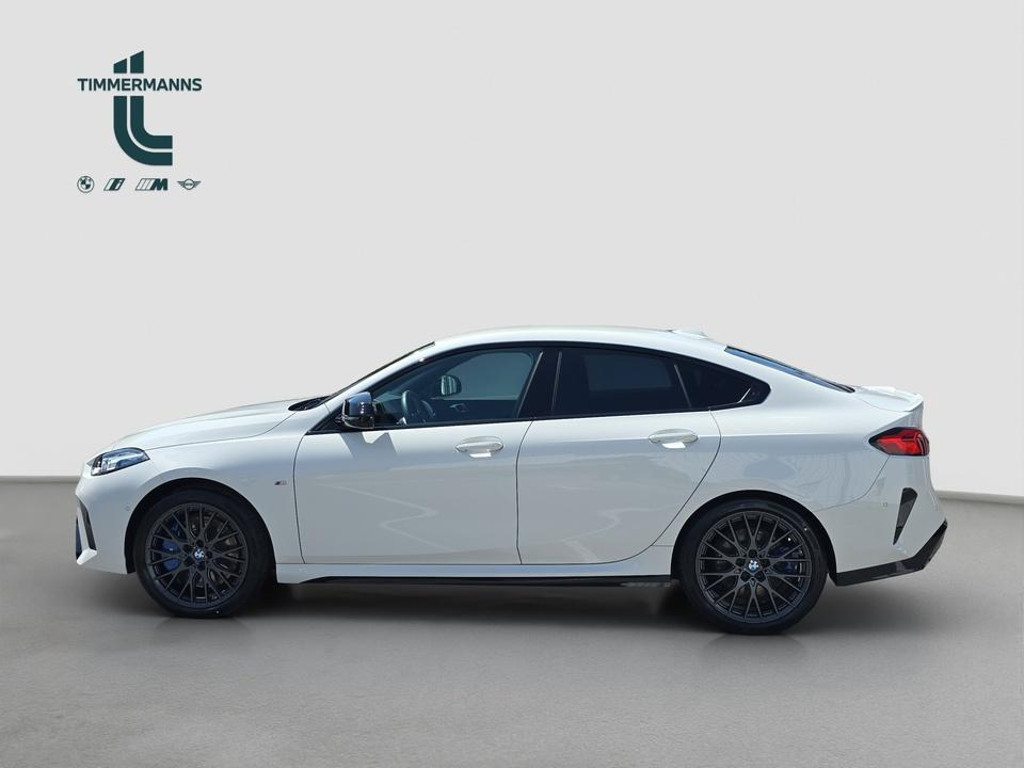 BMW M235