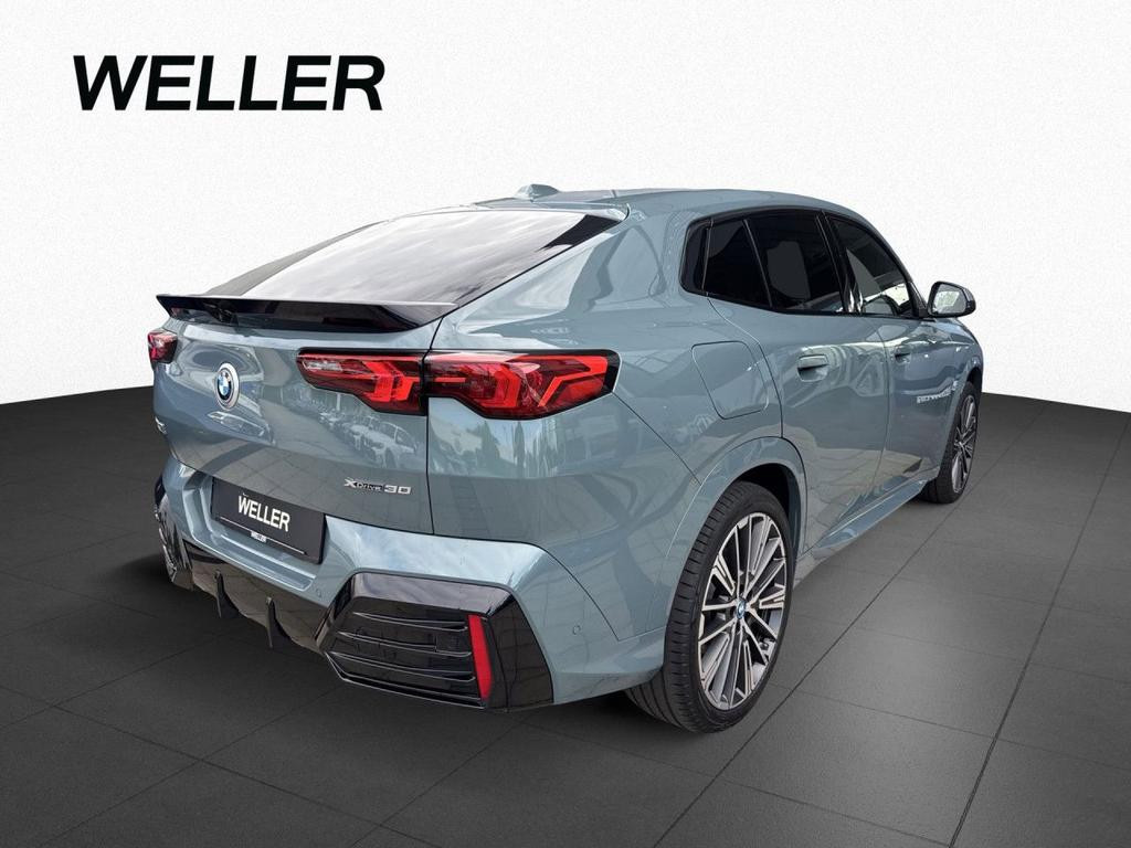 BMW iX2