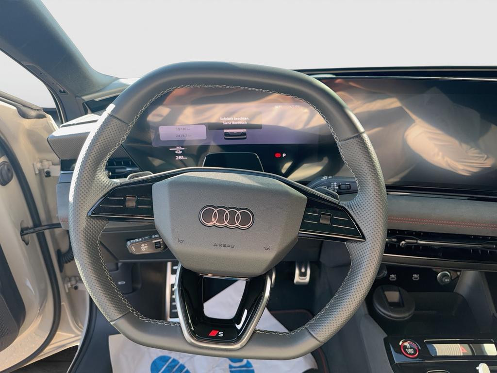 Audi S6 e-tron