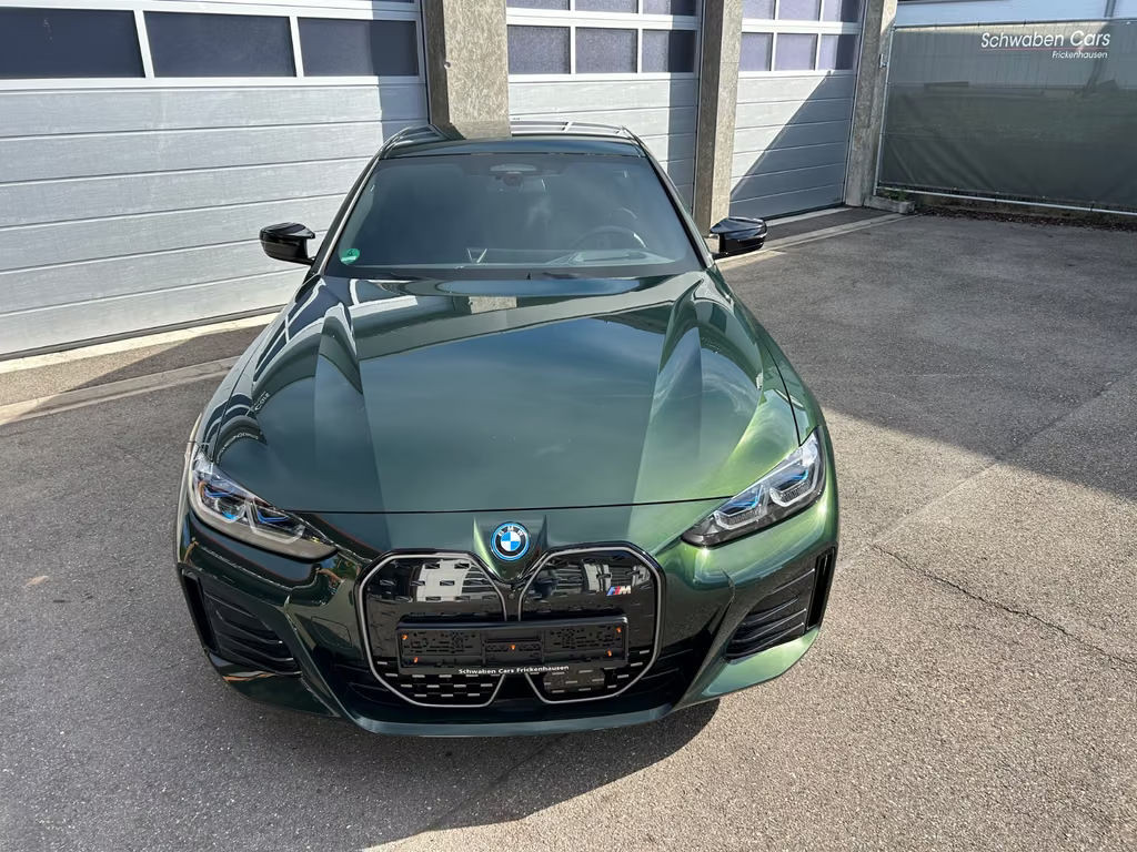 BMW i4