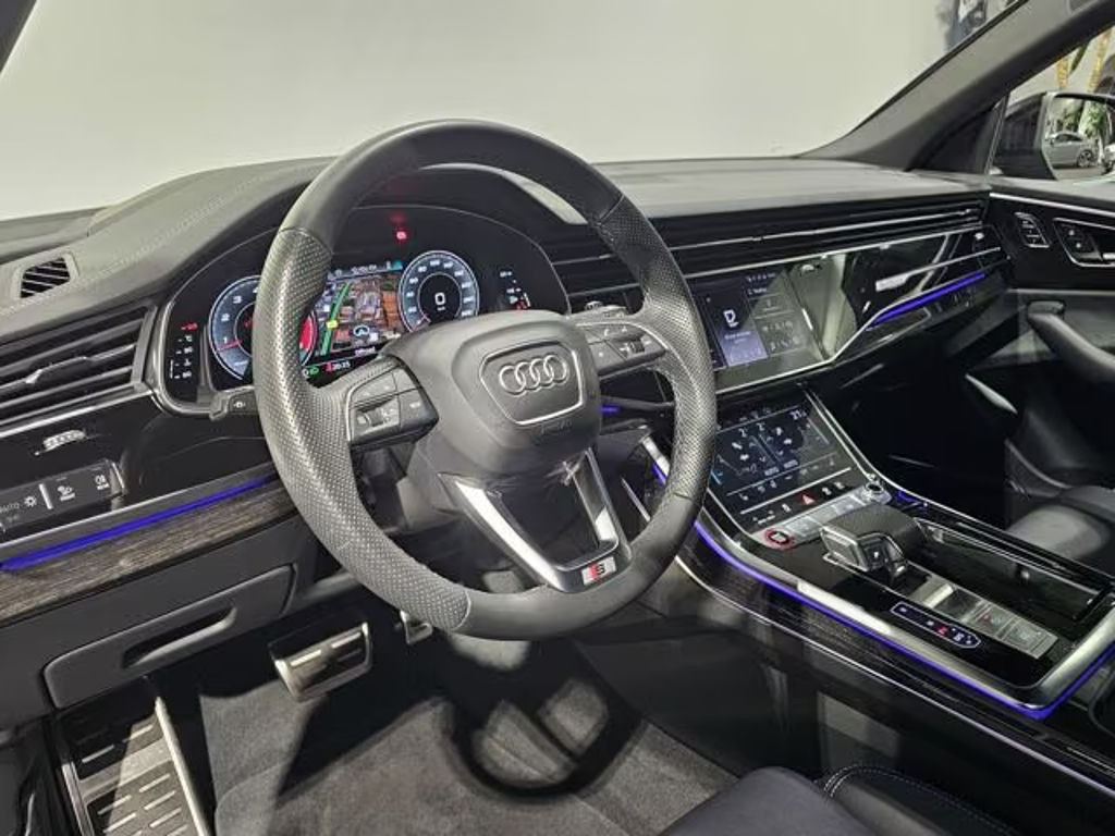 Audi SQ8