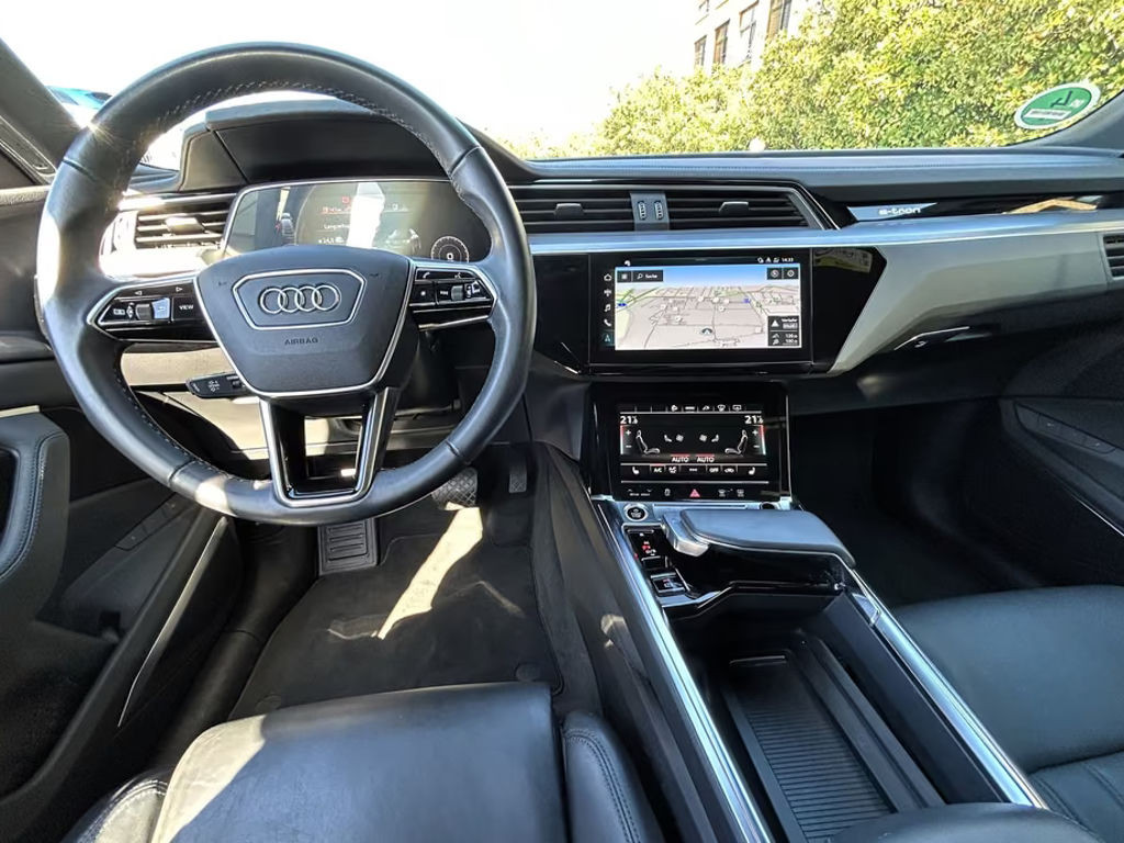 Audi e-tron