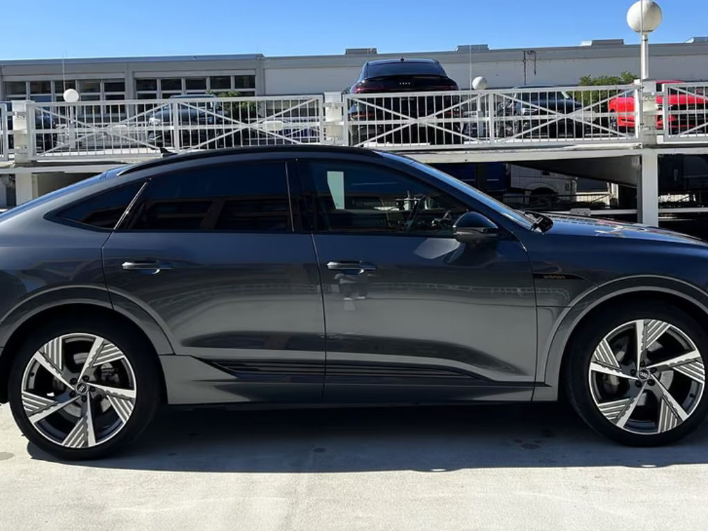 Audi e-tron