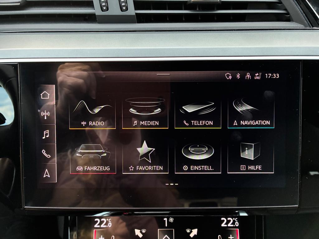 Audi e-tron