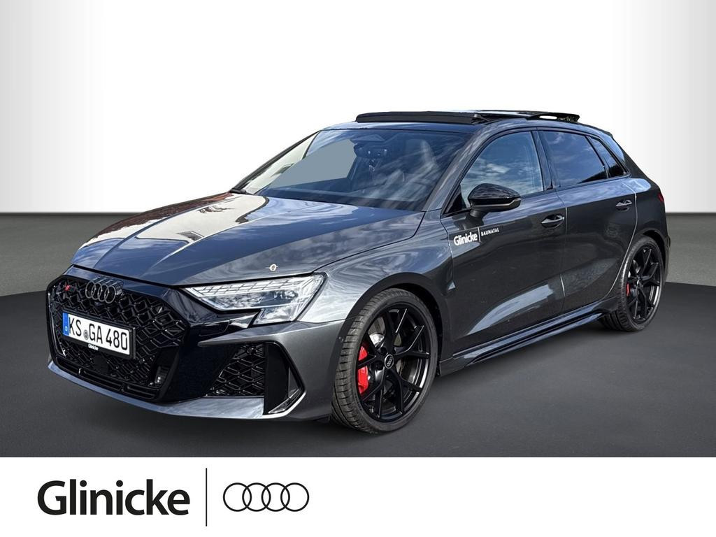 Audi RS3 Sportback Sedan Quattro