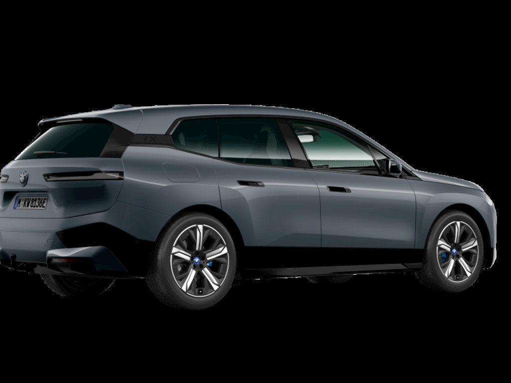 BMW iX
