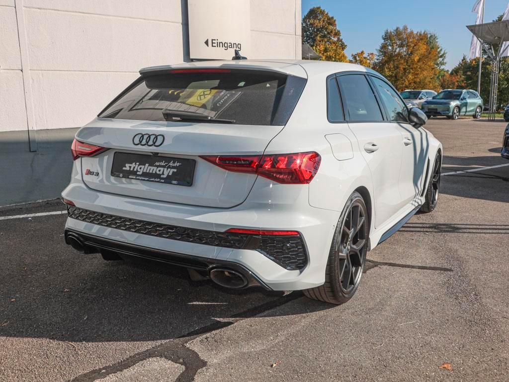 Audi RS3 Sportback Sedan