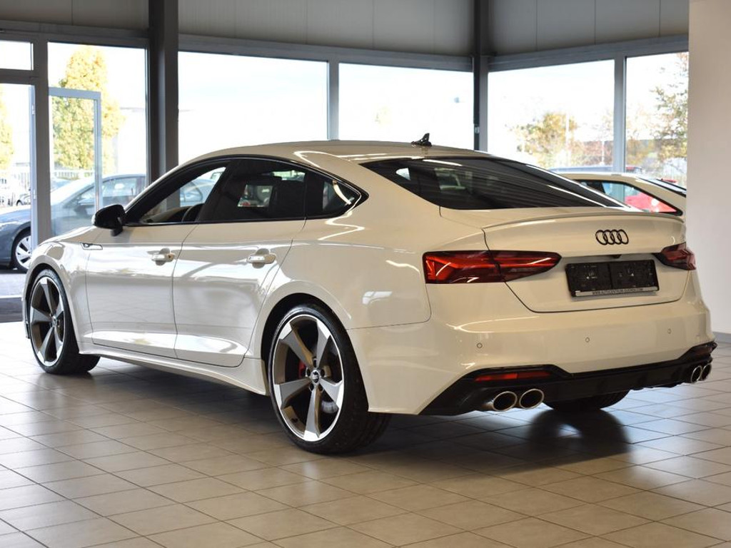 Audi S5