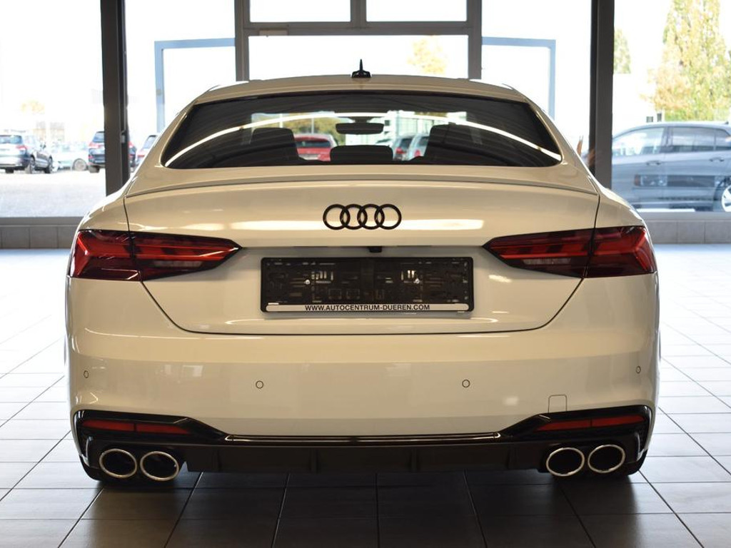 Audi S5
