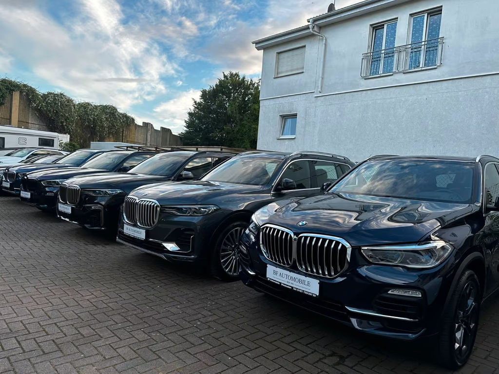 BMW iX