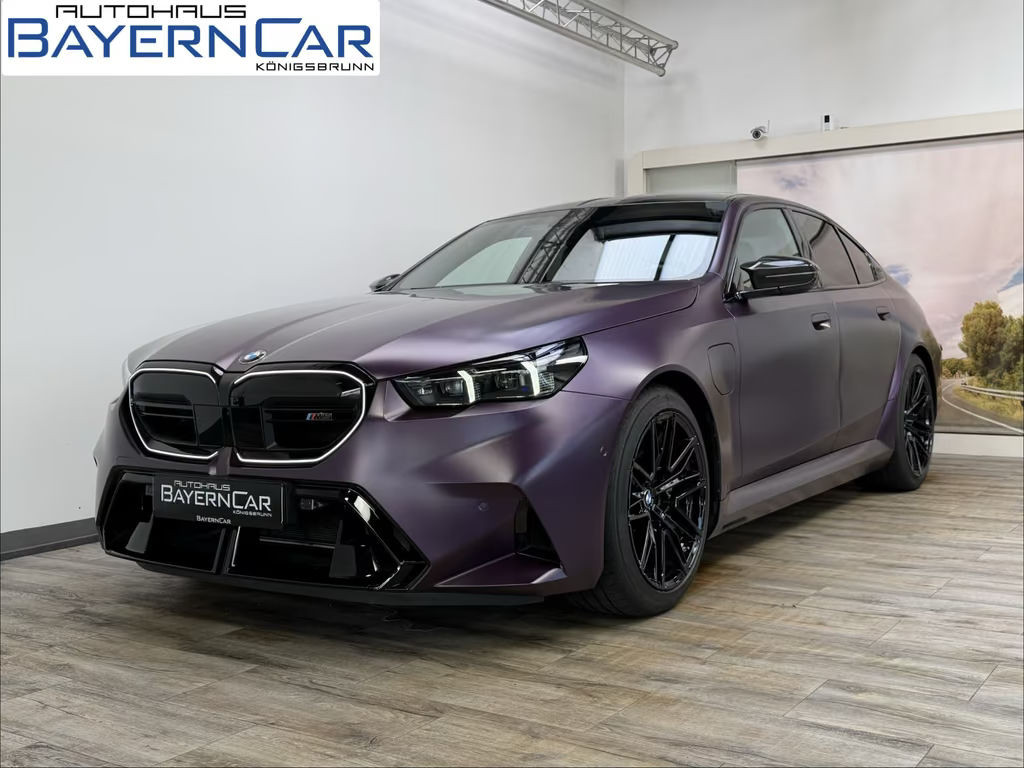 BMW M5 Sedan