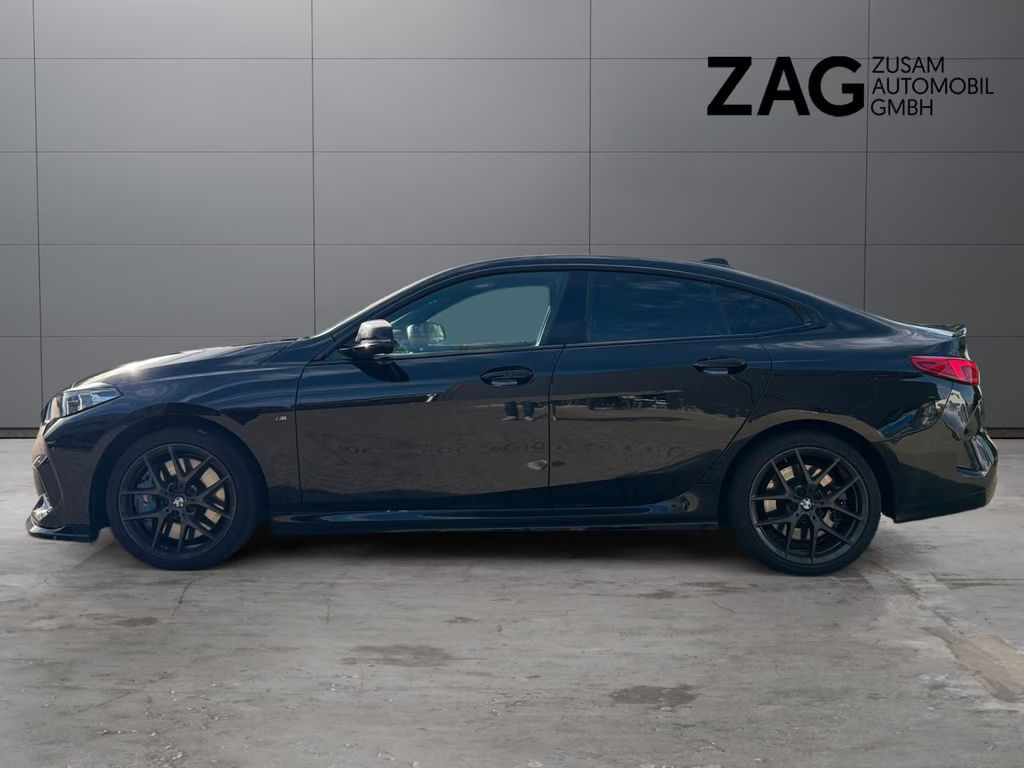 BMW M235