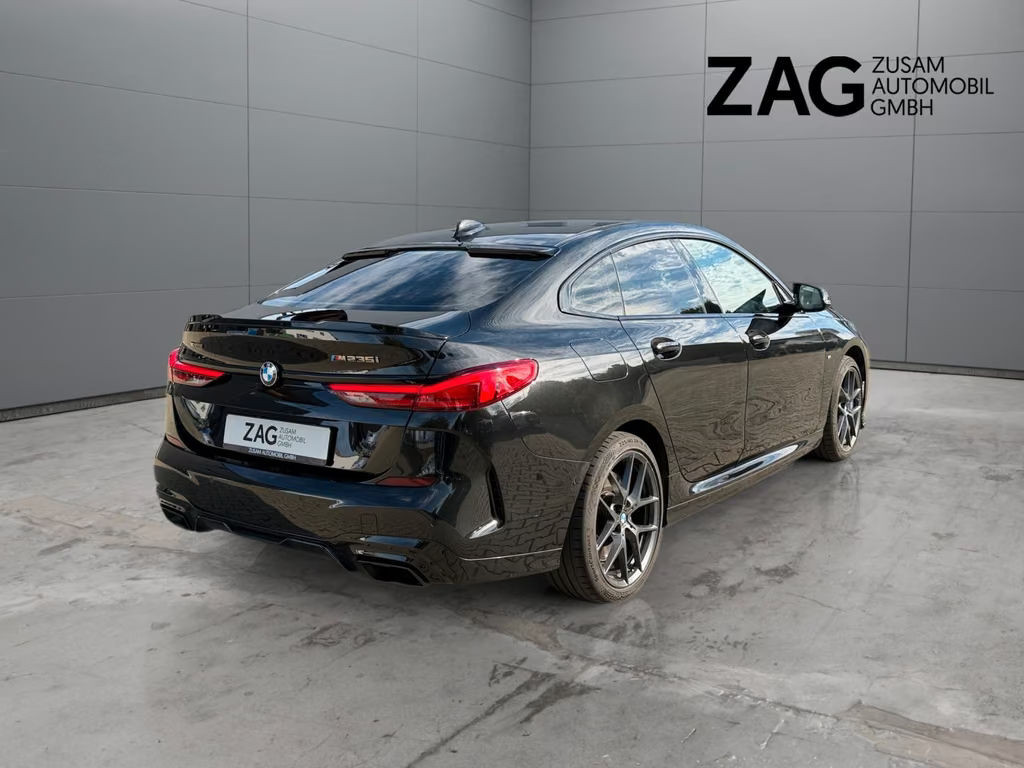BMW M235