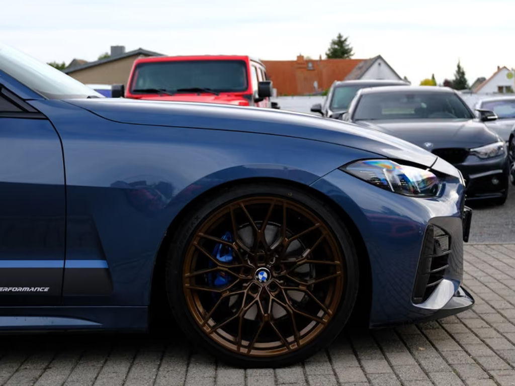BMW M440
