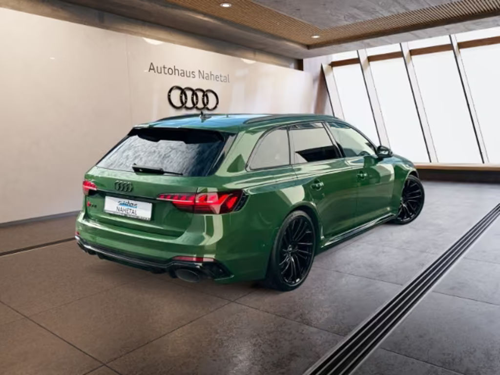 Audi RS4