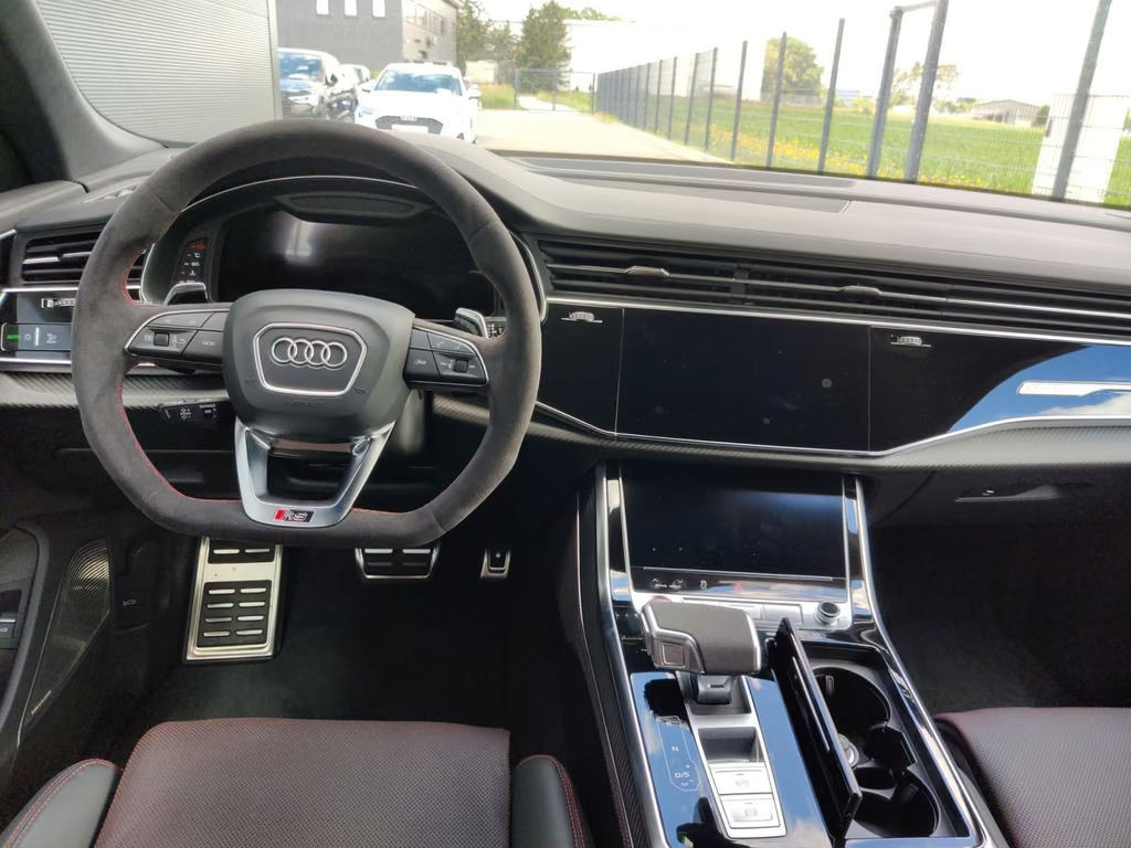 Audi RS Q8