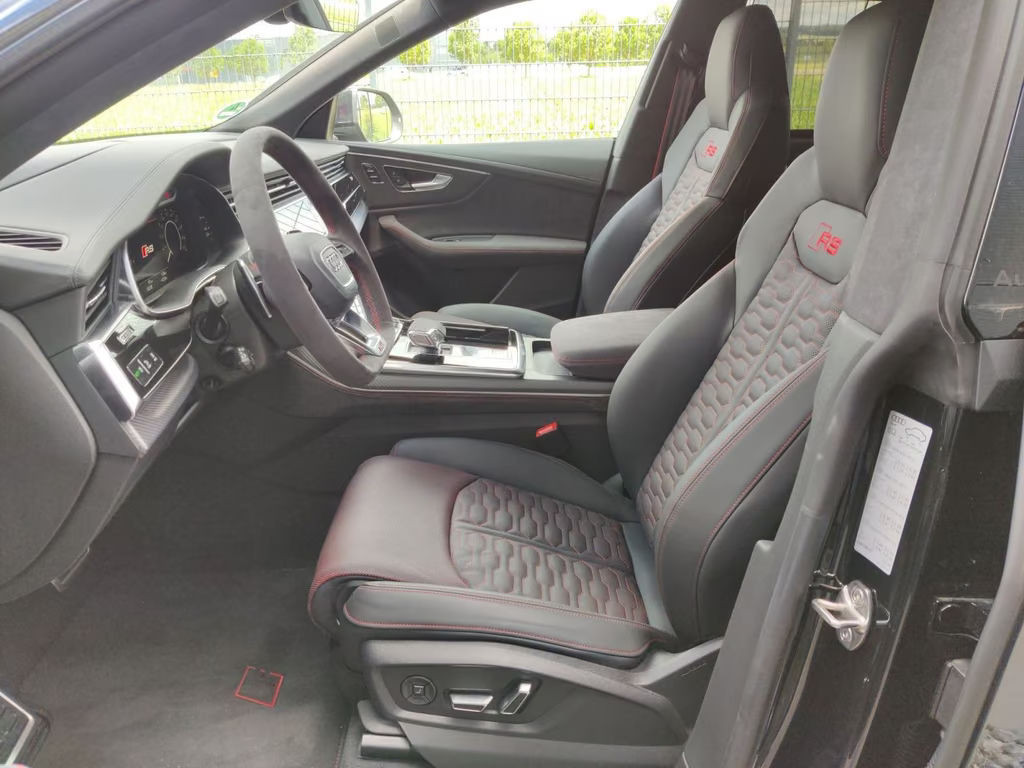 Audi RS Q8