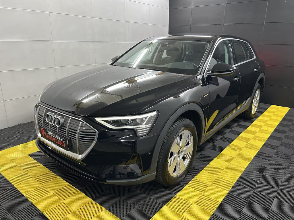 Audi e-tron Quattro 50