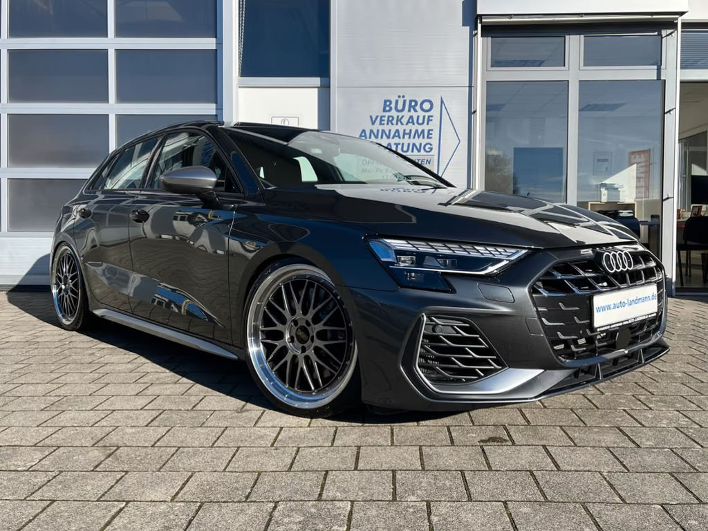 Audi S3 Sportback Sedan Quattro S-Tronic