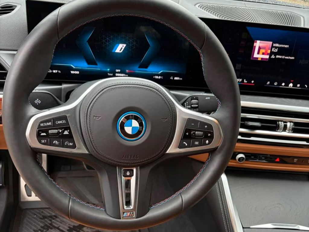 BMW i4