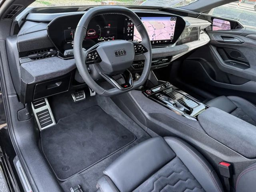Audi S6 e-tron