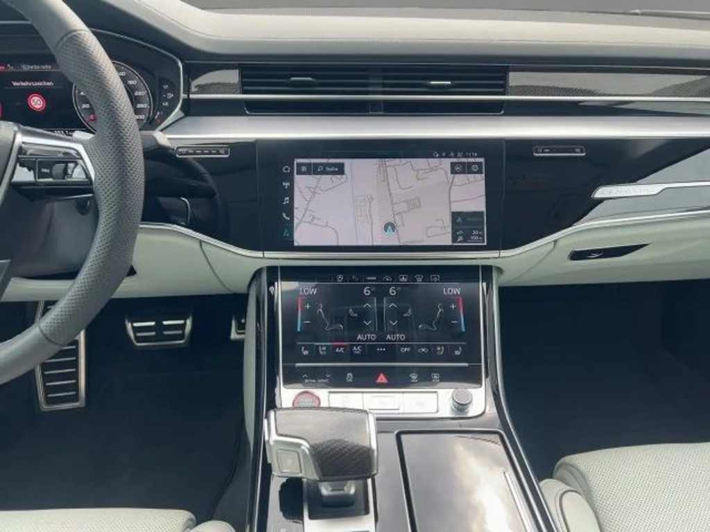 Audi S8