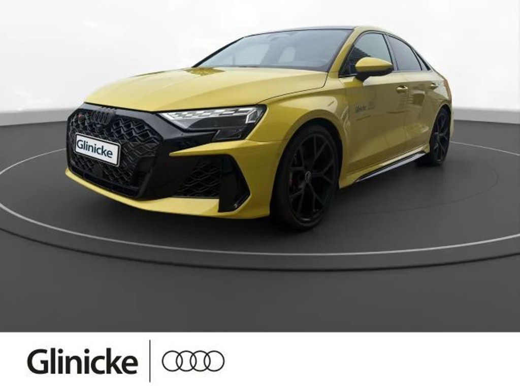 Audi RS3 Sedan S-Tronic