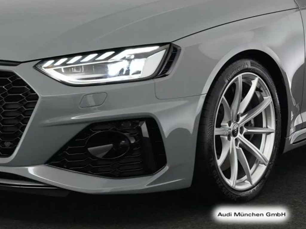 Audi RS4