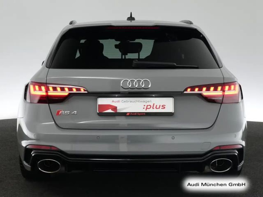 Audi RS4