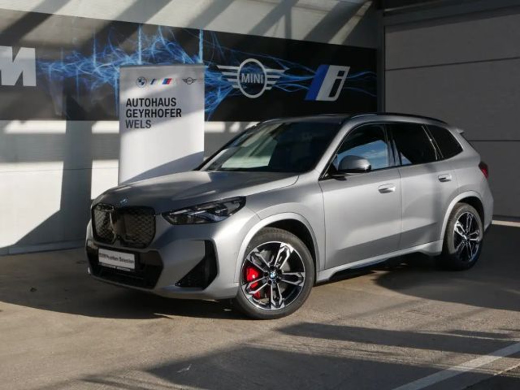 BMW iX1 xDrive30