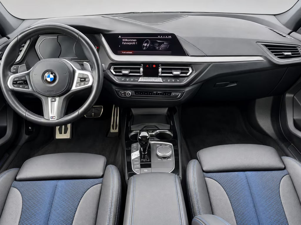 BMW M235