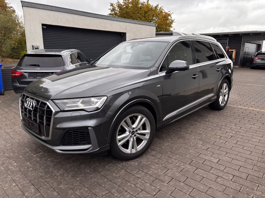 Audi Q7 Quattro S-Line 55 TFSI