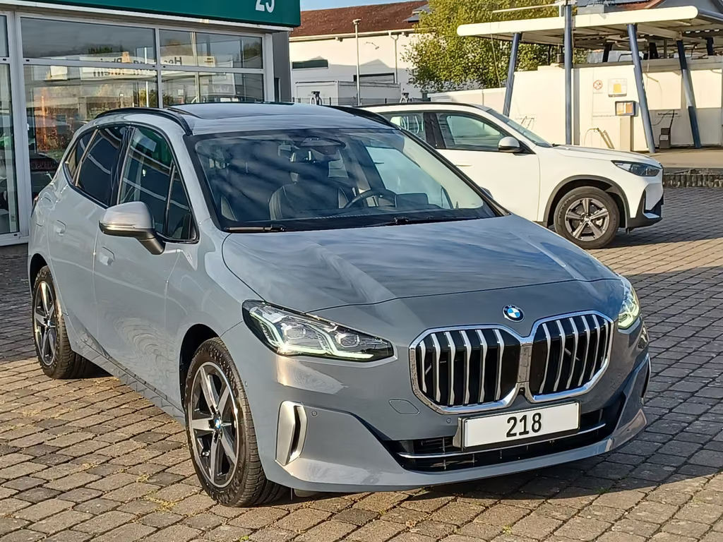 BMW 2 Serie 218 Luxury Line Active Tourer Sedan 218i
