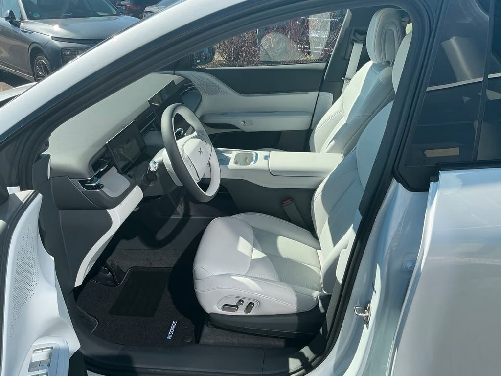 Xpeng G6