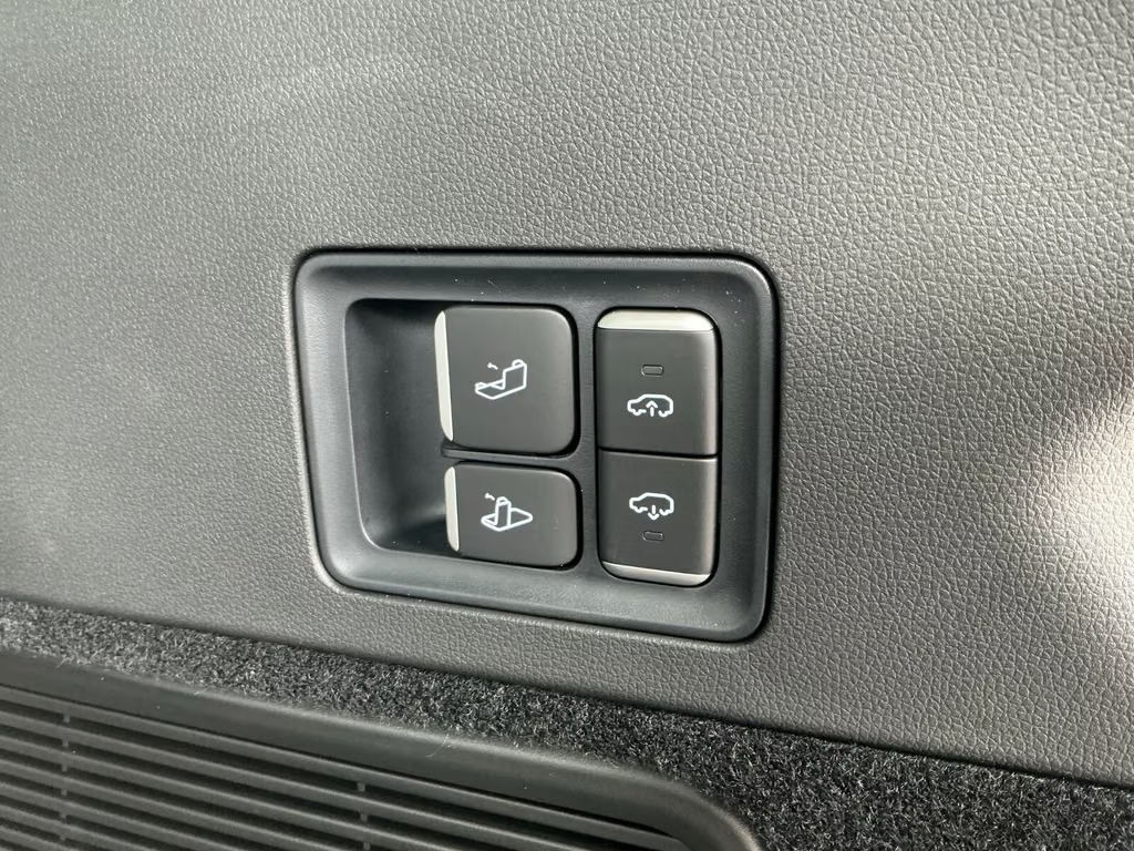 Xpeng G9
