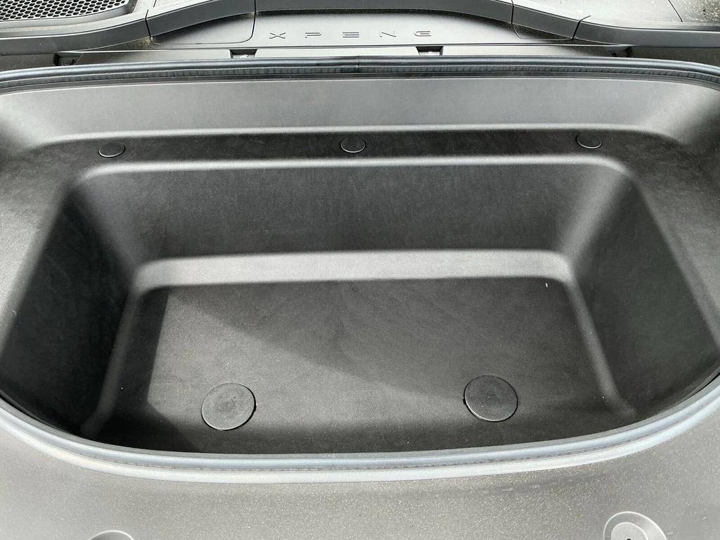 Xpeng G9