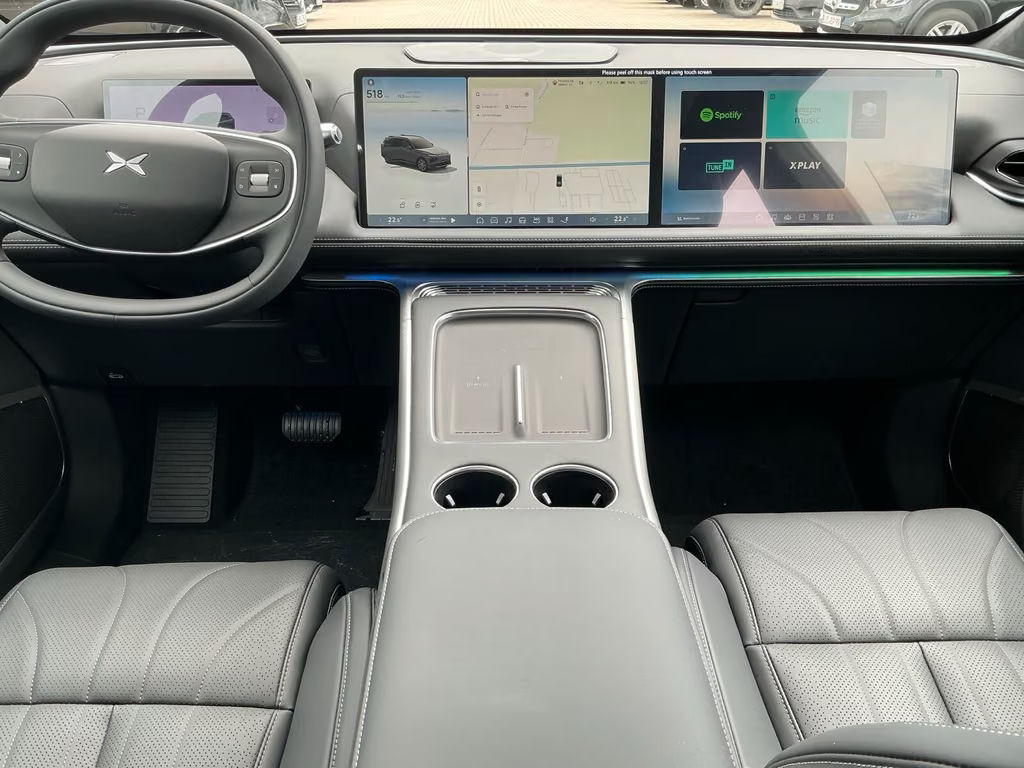 Xpeng G9