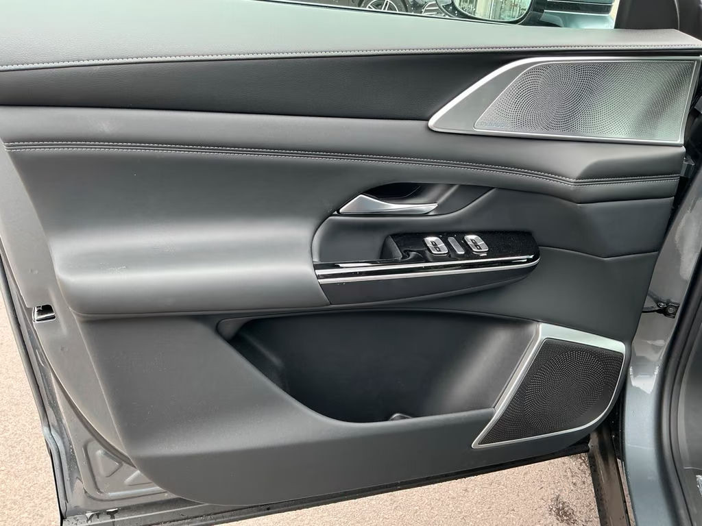 Xpeng G9