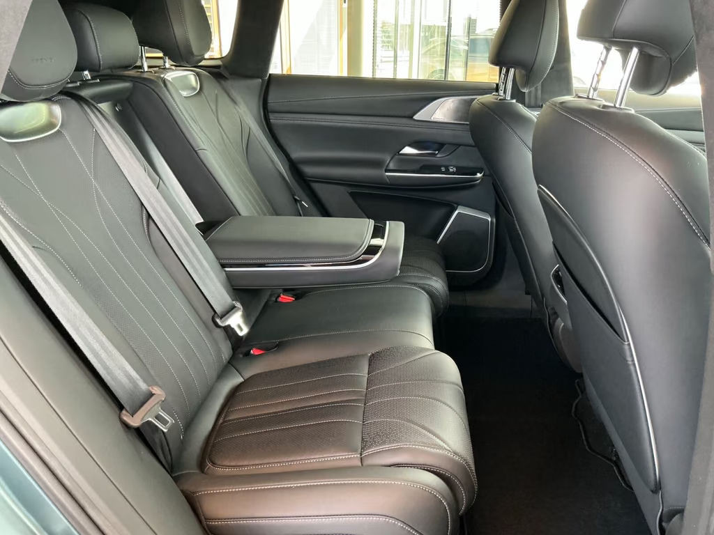 Xpeng G9